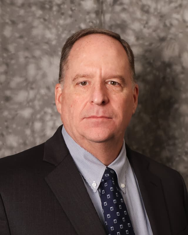 <a 
       href="https://www.linkedin.com/in/kevin-cooley-pmp-0403814/"
        
        rel="noopener noreferrer" 
        class="text-blue-600 font-bold  hover:underline"
        target="_blank"
      >
     Kevin Cooley 
      </a>